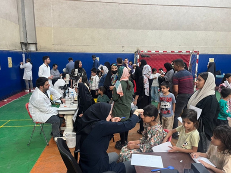 ویزیت رایگان کودکان کم‌برخوردار به مناسبت روز جهانی کودک